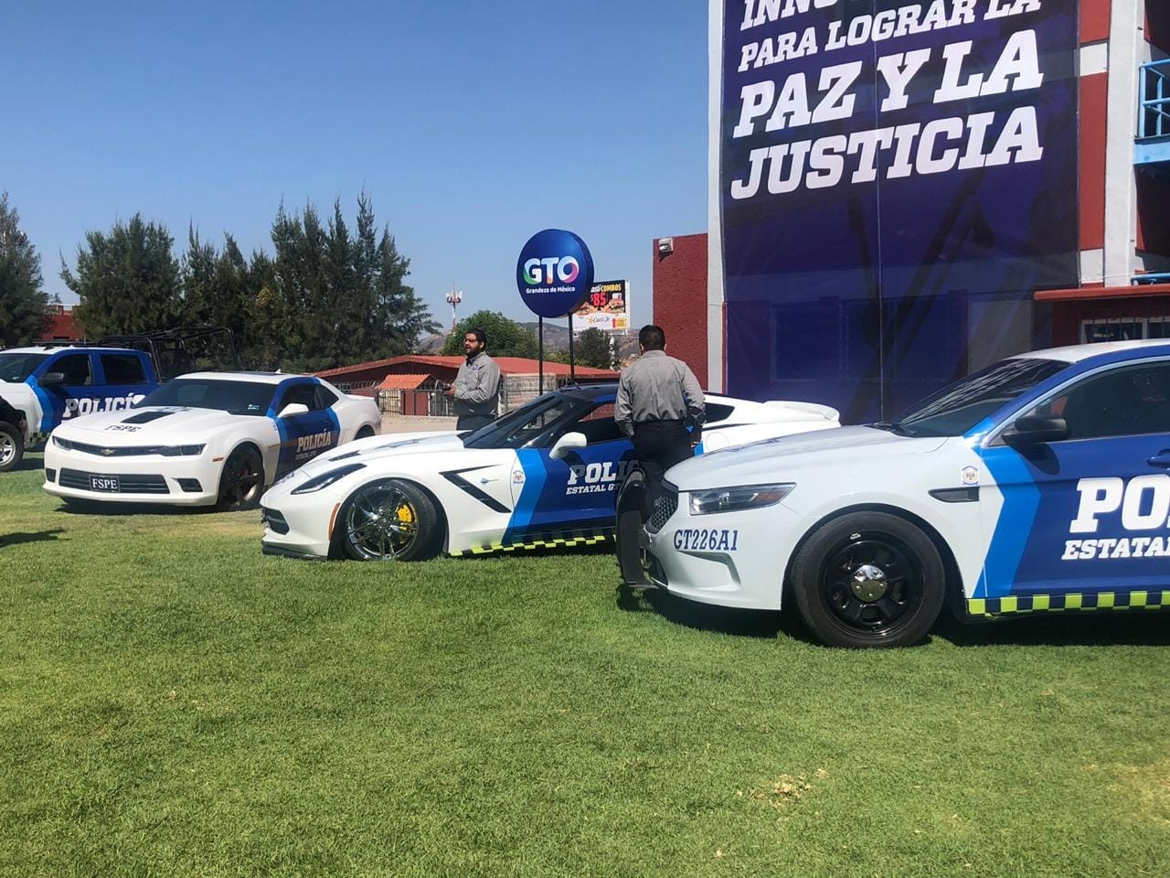 Critica Verde patrullas al estilo Dubai en Guanajuato