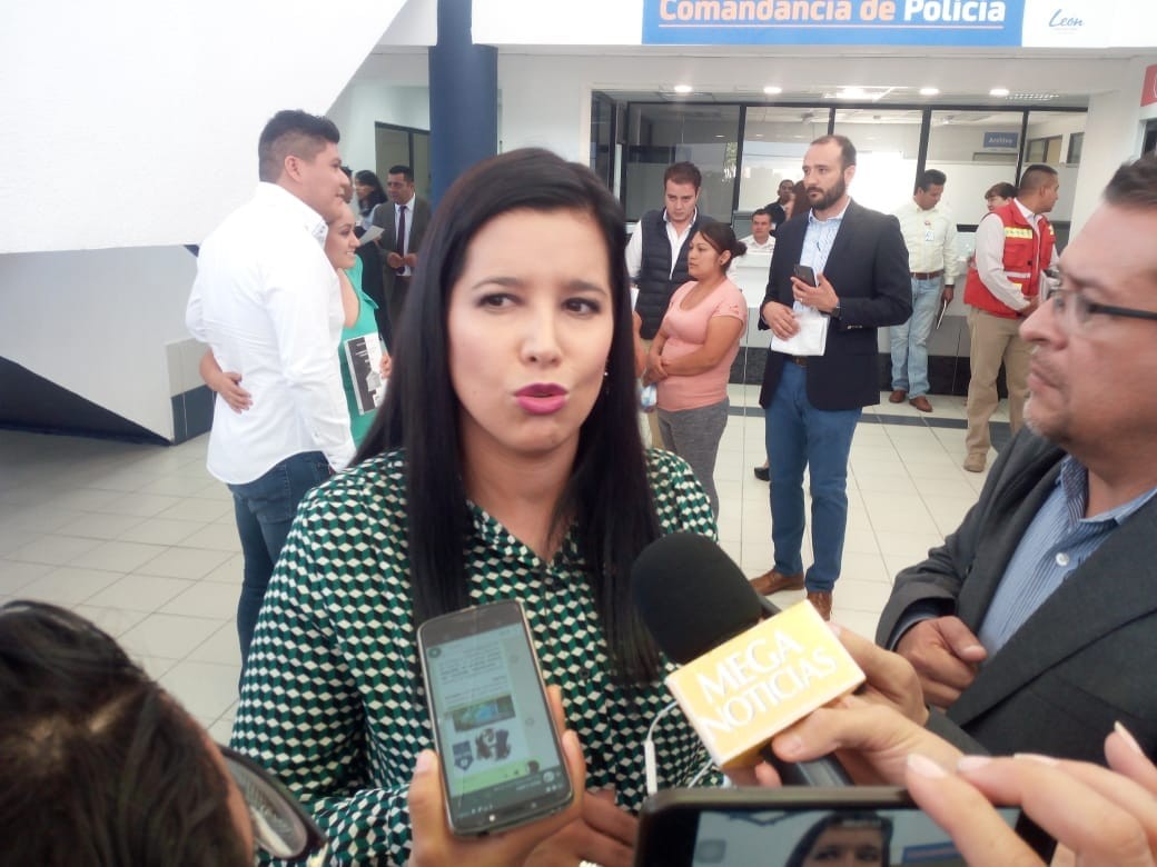 Exhorta comisionada a denunciar presuntas amenazas en contra de alcaldesa de Salamanca