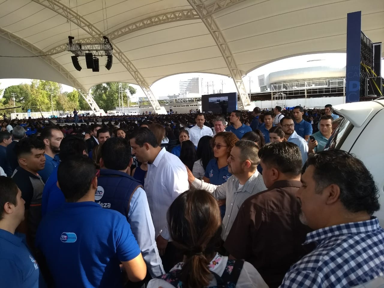 Presentan red digital para promover becas e intercambios escolares