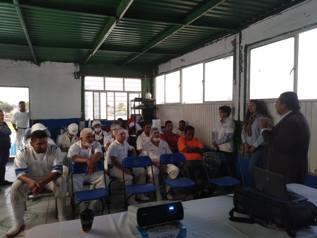 Municipio de Celaya capacita a personal de Rastro Municipal 