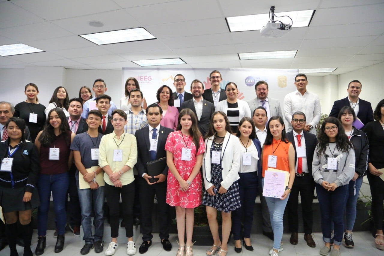 Resaltan diputados participación de jóvenes como vital para el desarrollo de Guanajuato