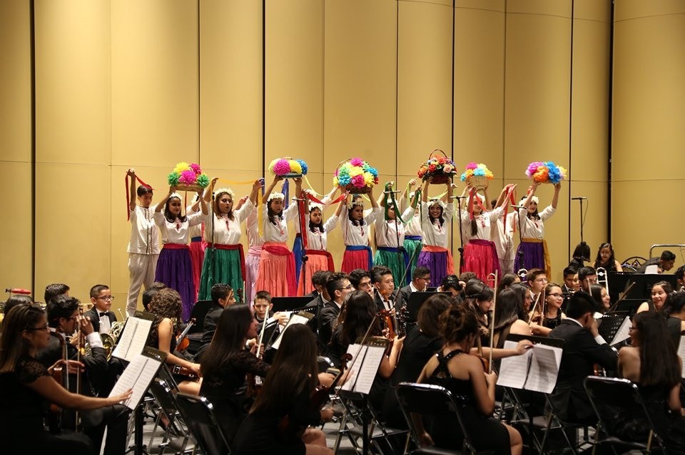 Engalanan orquesta y coro al Teatro de la Ciudad