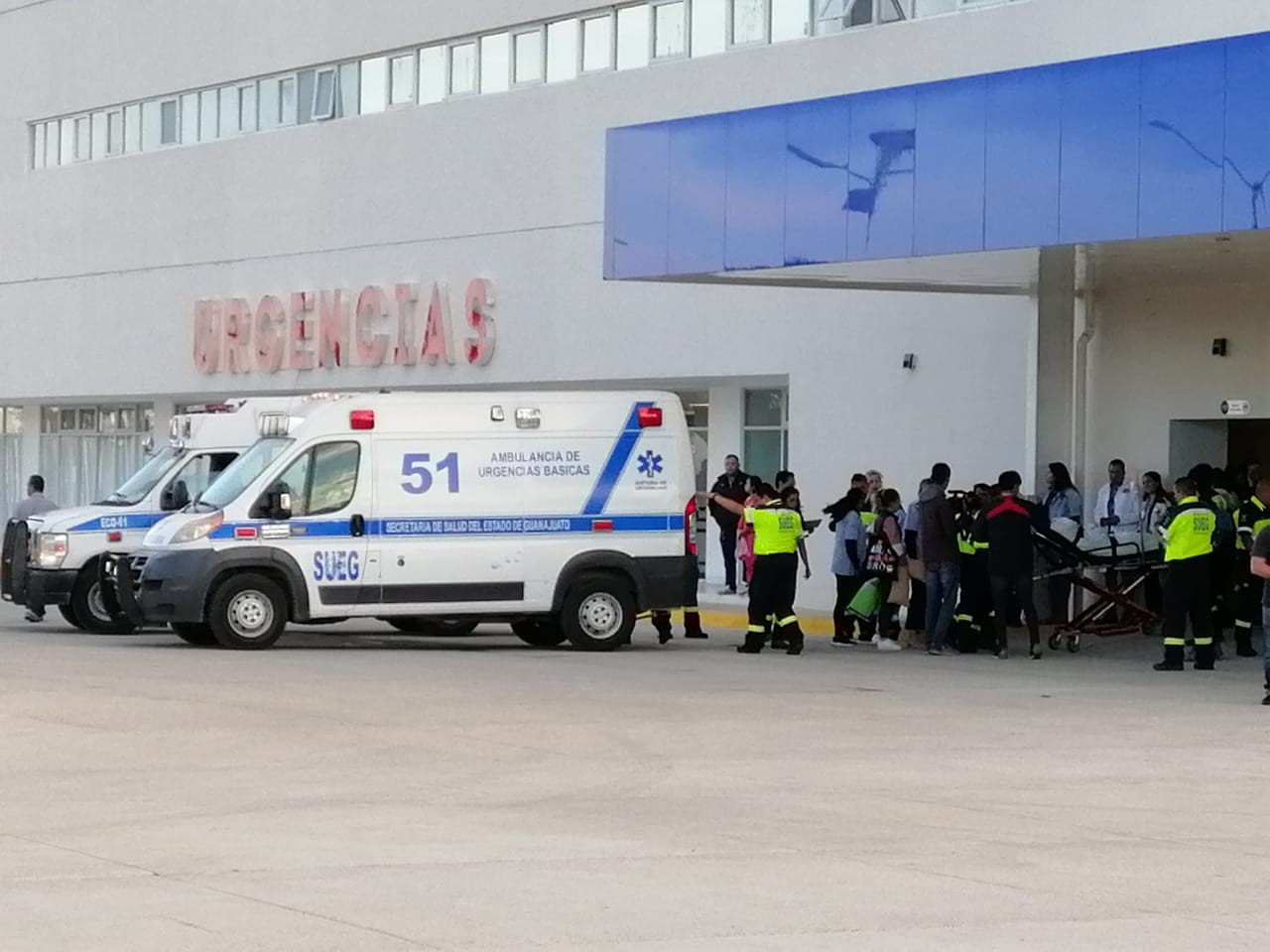 Trasladan con éxito a 99 pacientes al nuevo HGR de León