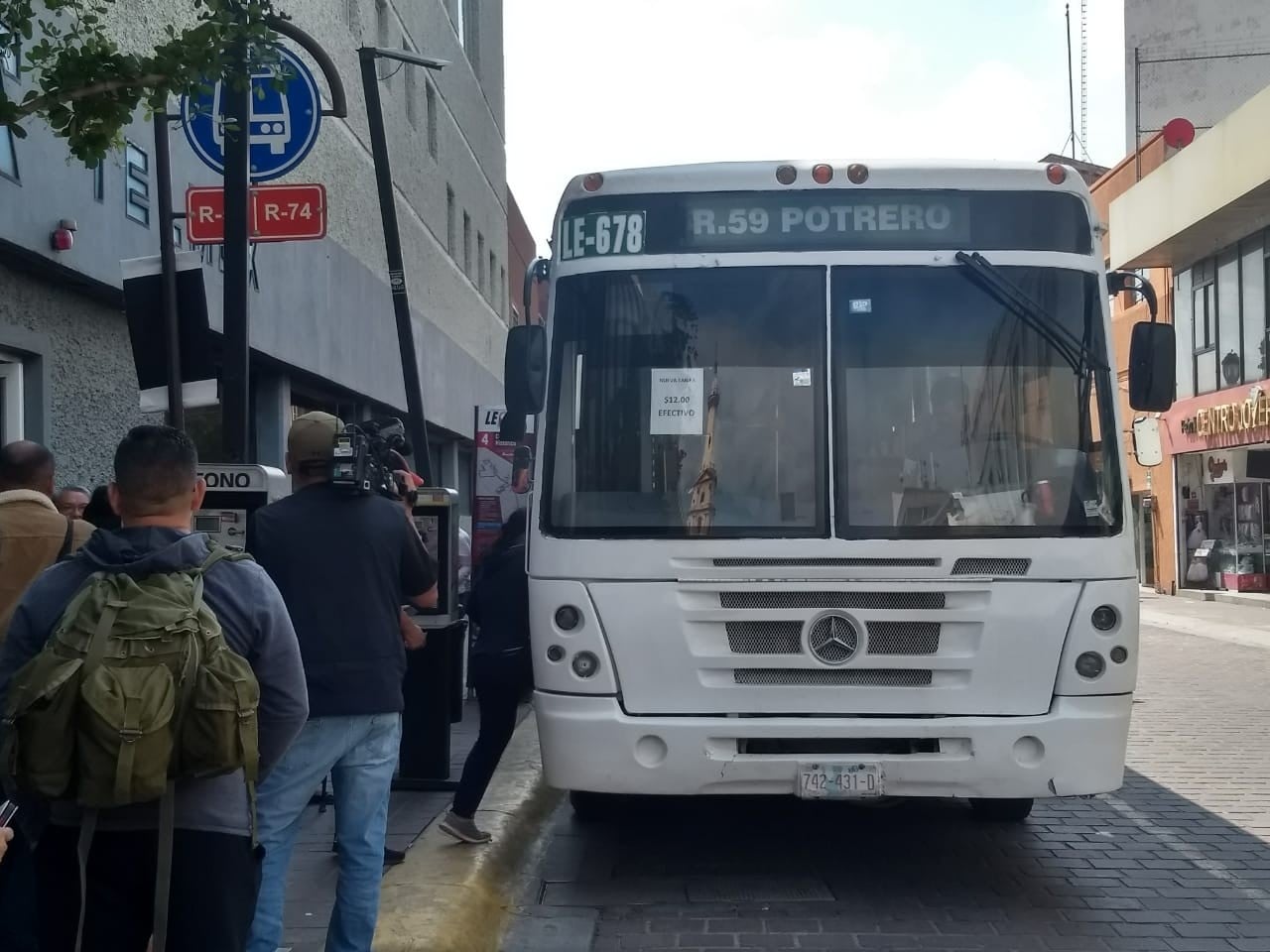Denuncian transportistas vialidades intransitables por lluvias