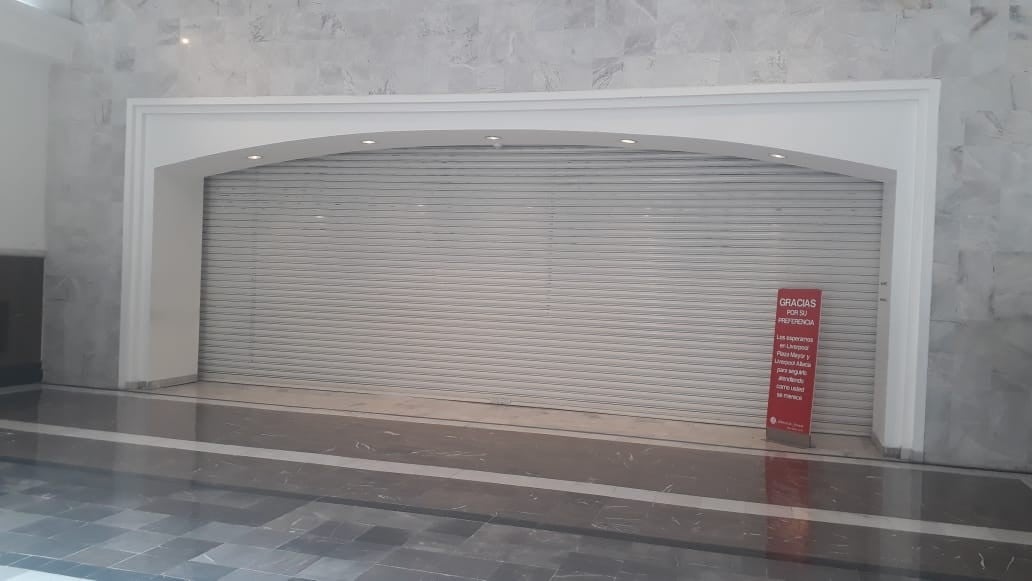 Fábricas de Francia bajó la cortina