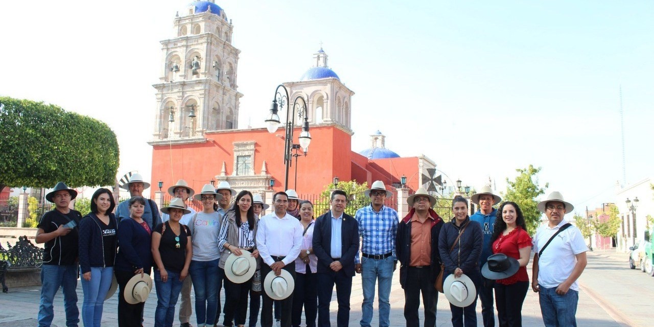 Rehabilitan Centro Comunitario y Parroquia de San Pedro