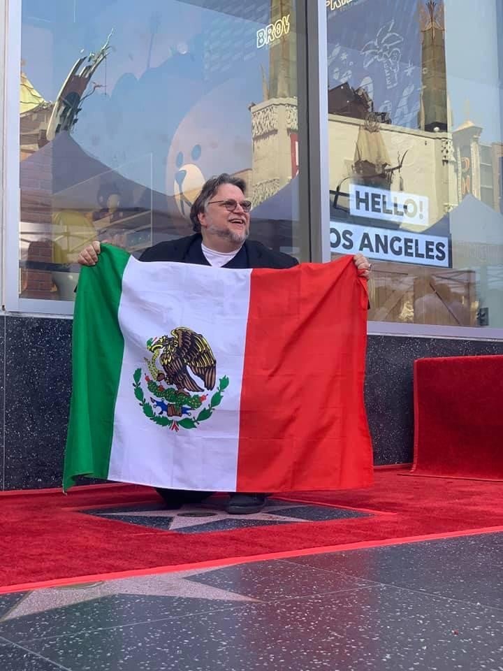 ¡Honor a quien honor merece! Guillermo Del Toro brilla en el Paseo de la Fama de Hollywood