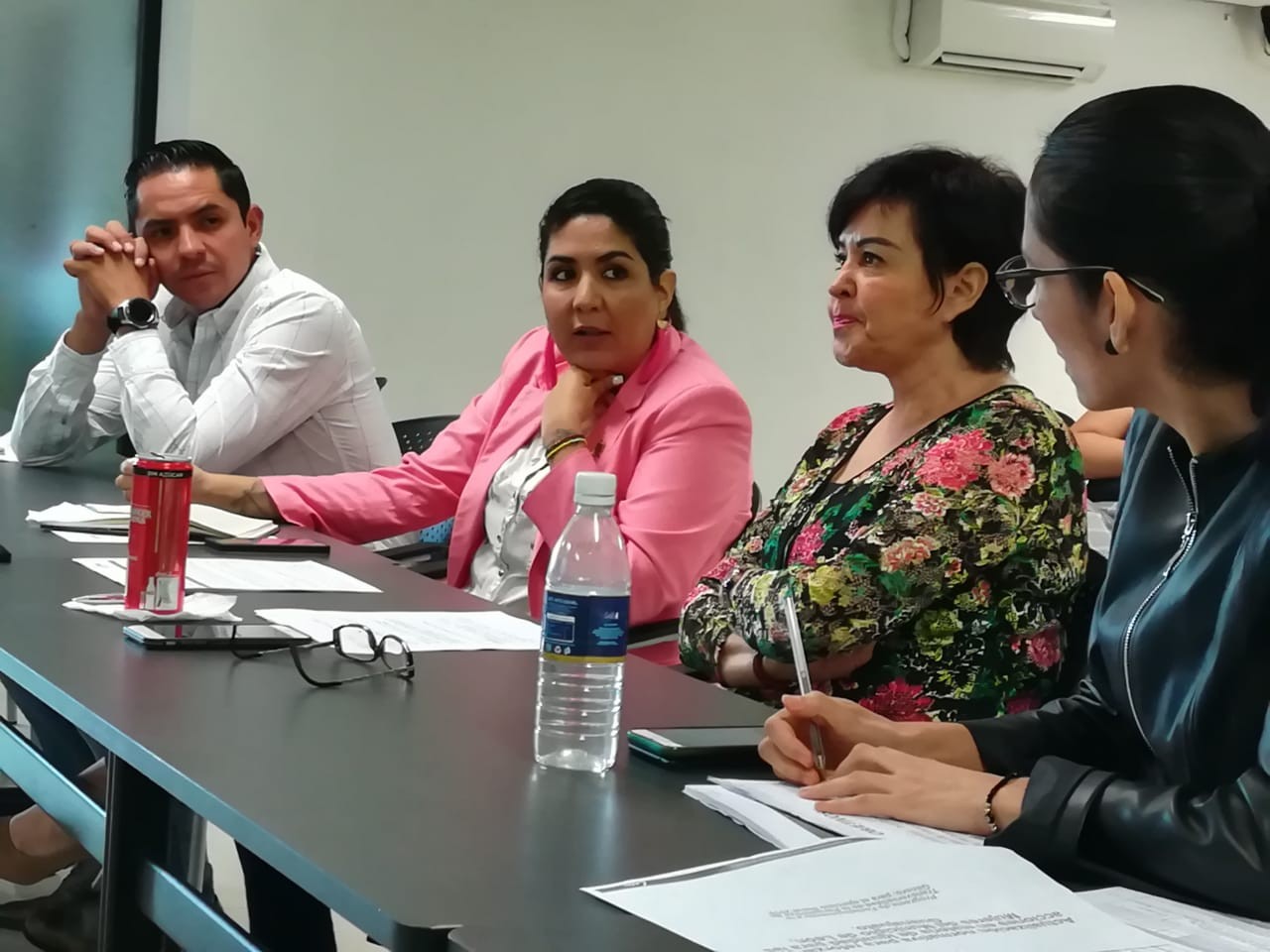 Llegan 200 mil pesos para apoyar a mujeres leonesas