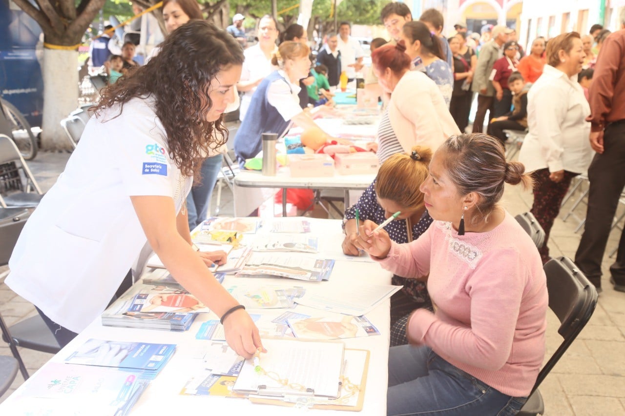Benefician a silaoenses  a través de Caravana de la Salud