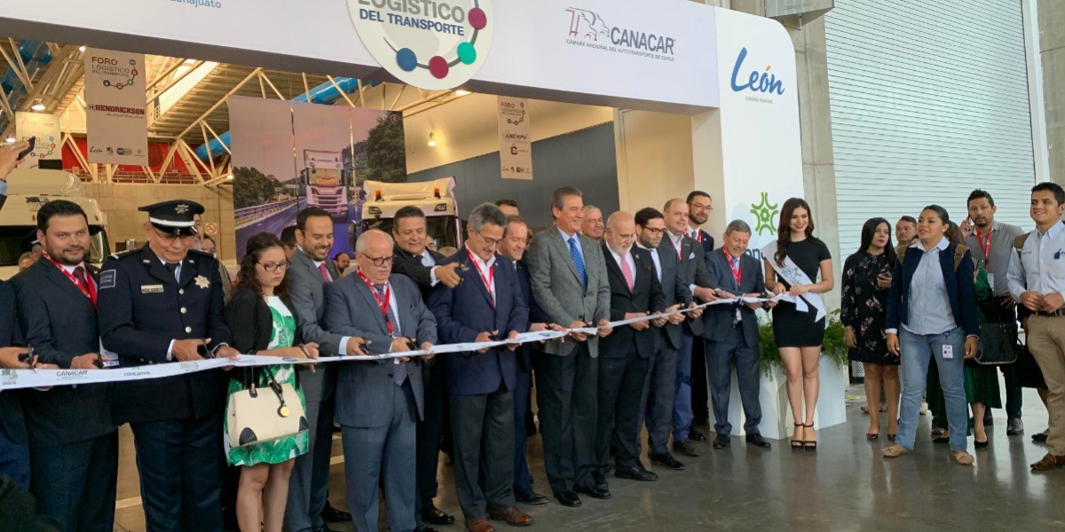 Firman convenio para sitio de descanso seguro para transportistas