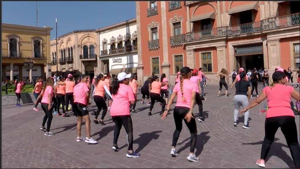‘Madrugan’ manifestación con muestra de zumba en León