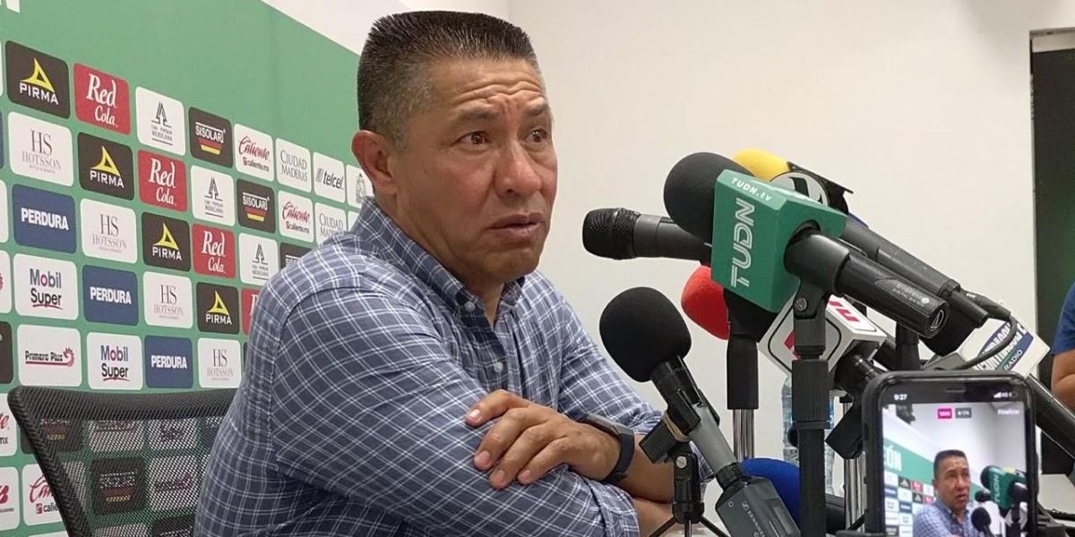 Ambriz se dice contento con su equipo por la victoria
