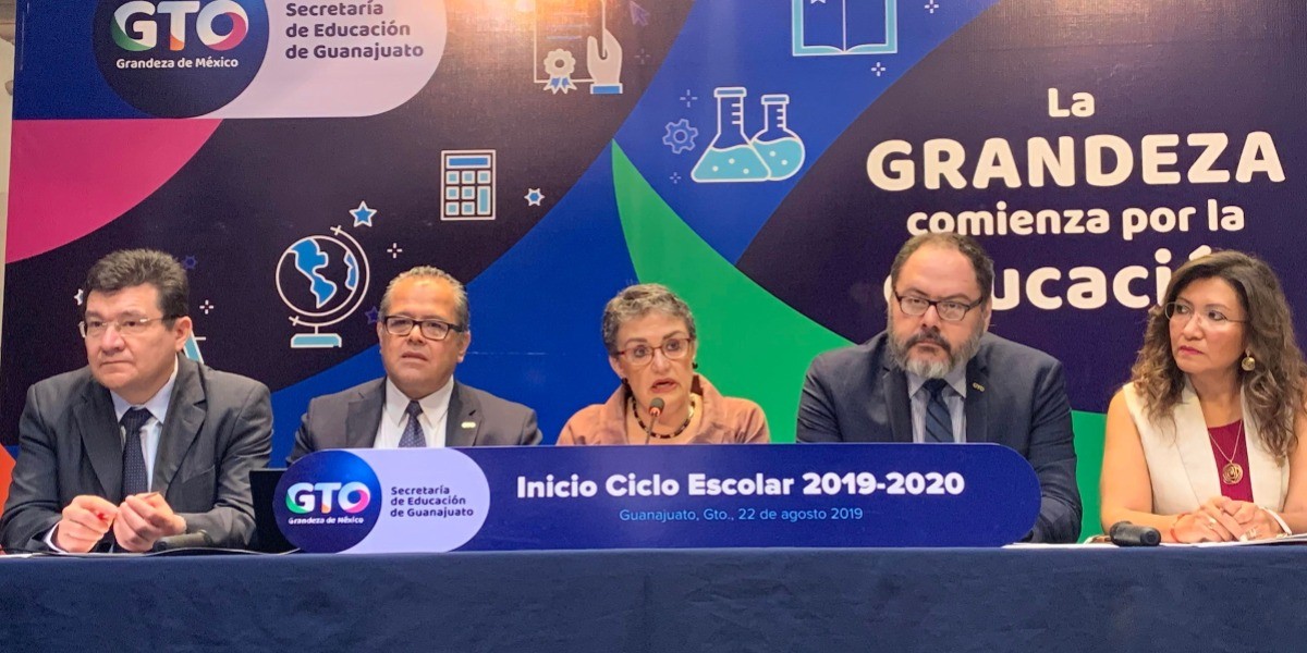 Regresan a clases más de un millón 500 mil alumnos en Guanajuato.
