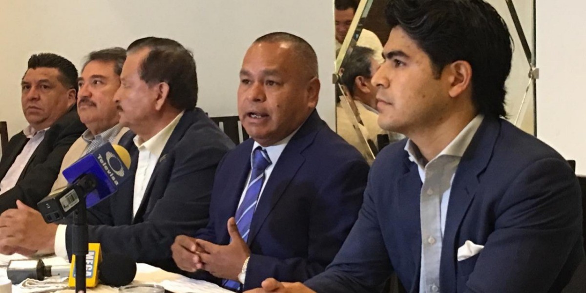 Cumplen taxistas requisitos para trabajar en HGR, esperan respuesta del Estado