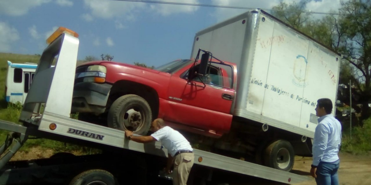 Recuperan camión robado del rastro de Purísima