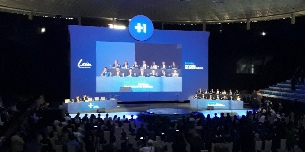 Comienza 1er Informe de López Santillana