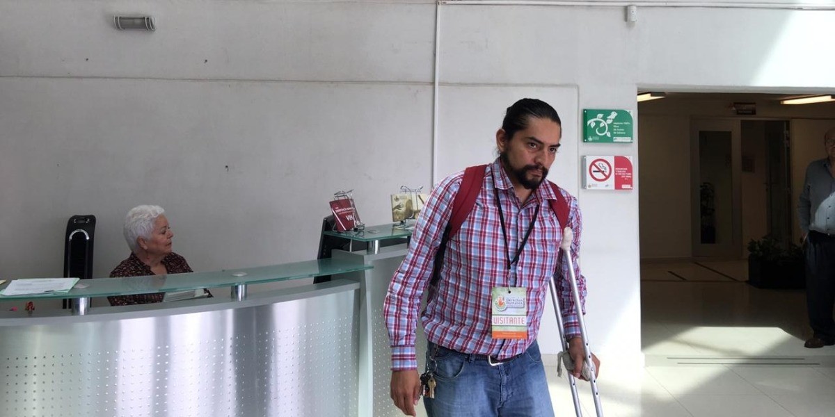 Tras accidente en Guanajuato capital, pide justicia por la muerte de su esposa