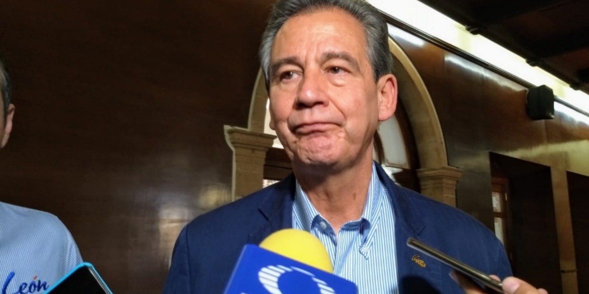 Urge alcalde leonés a comprar vacunas contra sarampión