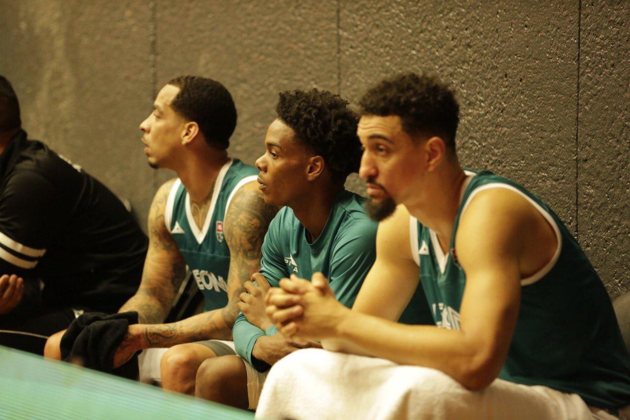 Abejas anuncia refuerzos