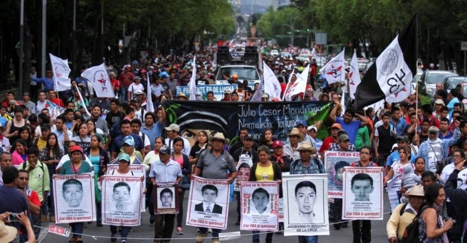 Fiscalía investigará desde cero caso Ayotzinapa