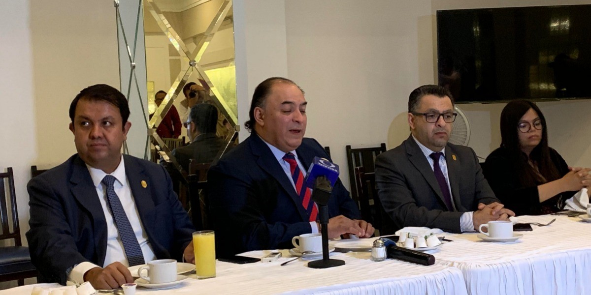 Exigen abogados mejoras en procesos de denuncias y sanción para Ramírez Saldaña