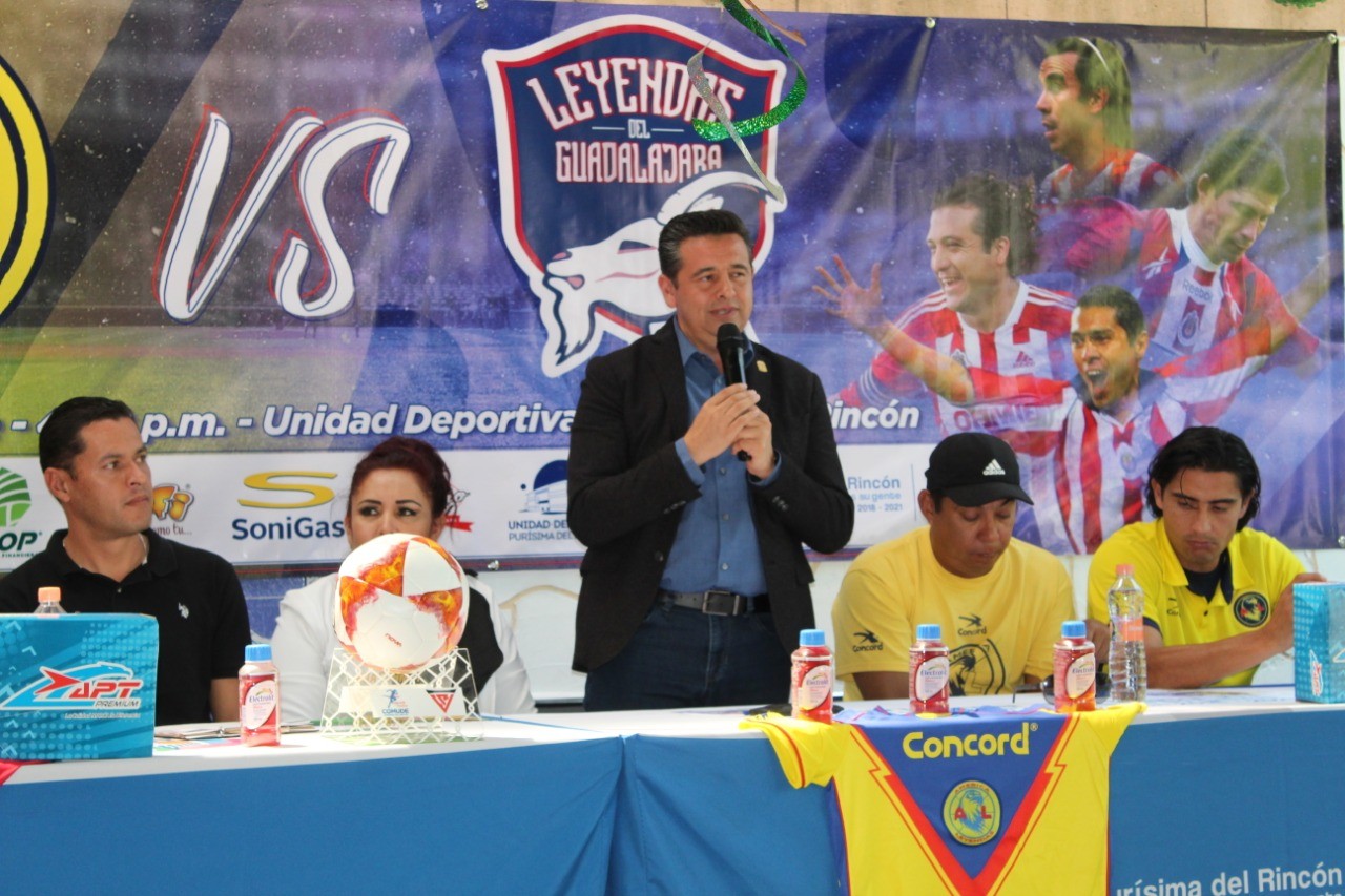 Anuncian partido entre exjugadores del América y Chivas en Purísima