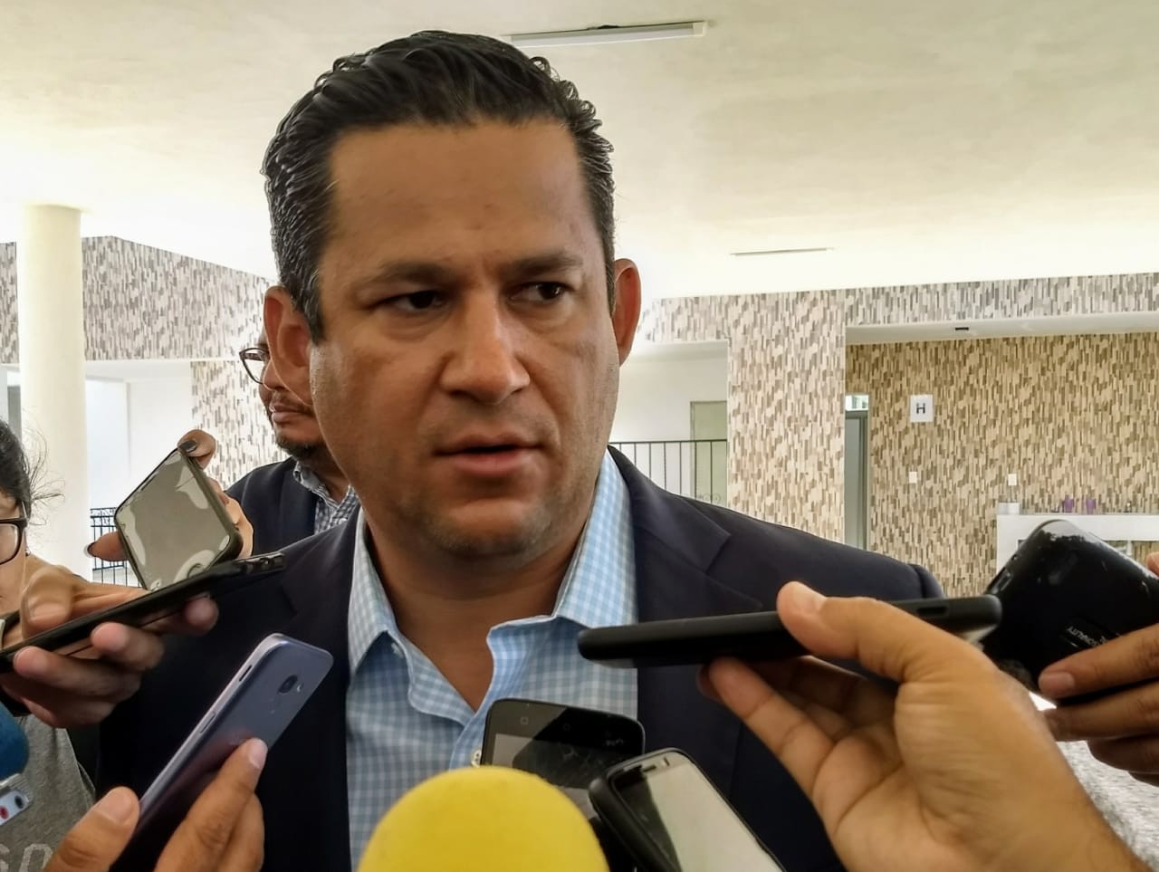 Defiende Diego Sinhue capacitación de las FSPE