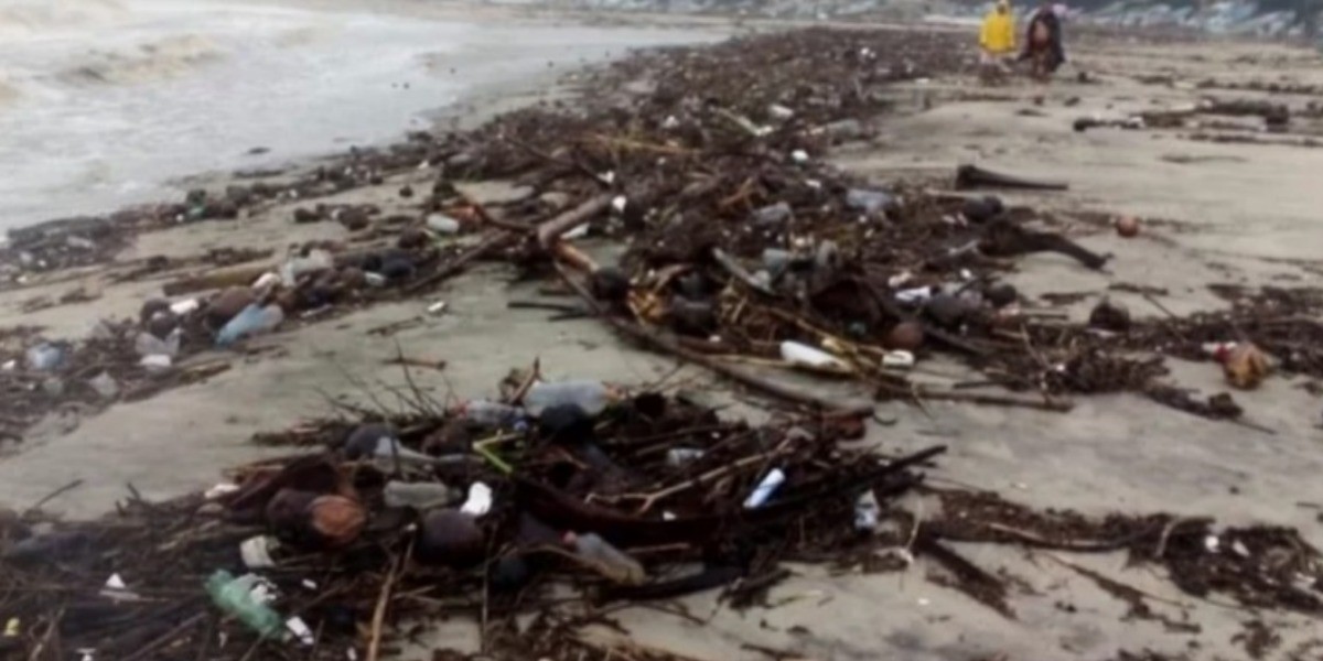 Habilitan albergues en seis estados por “Narda”