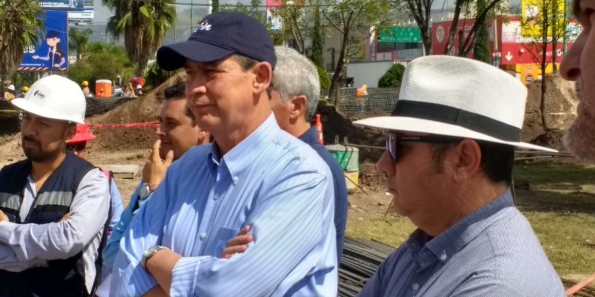 Revienta López Santillana contra la 4T