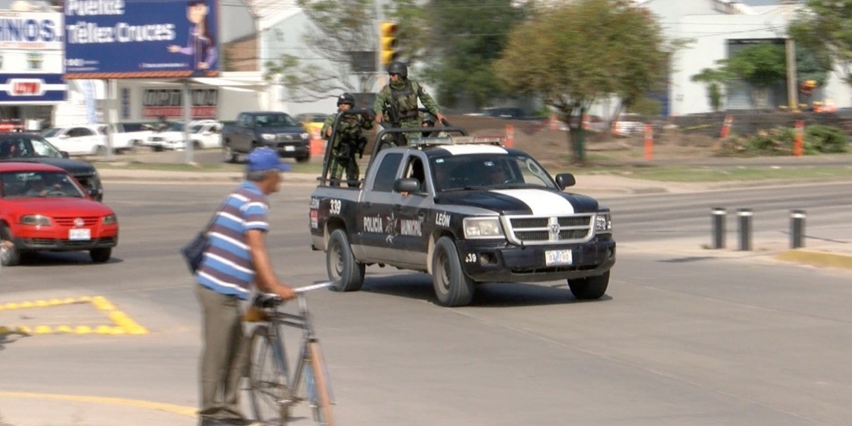 Patrulla Guardia Nacional en polígono de Medina