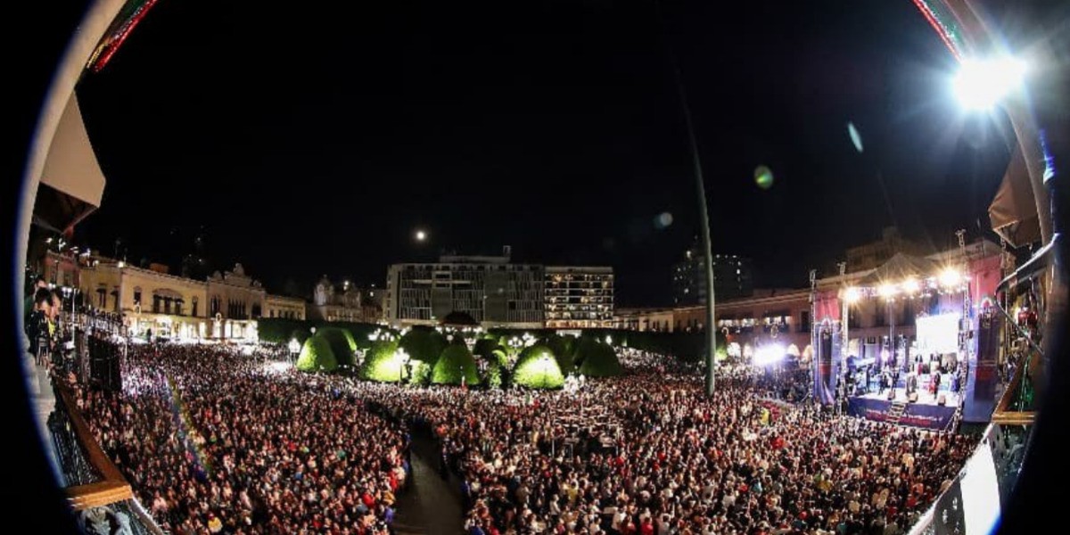 Contrata Municipio show de drones de medio millón de pesos para festejos patrios