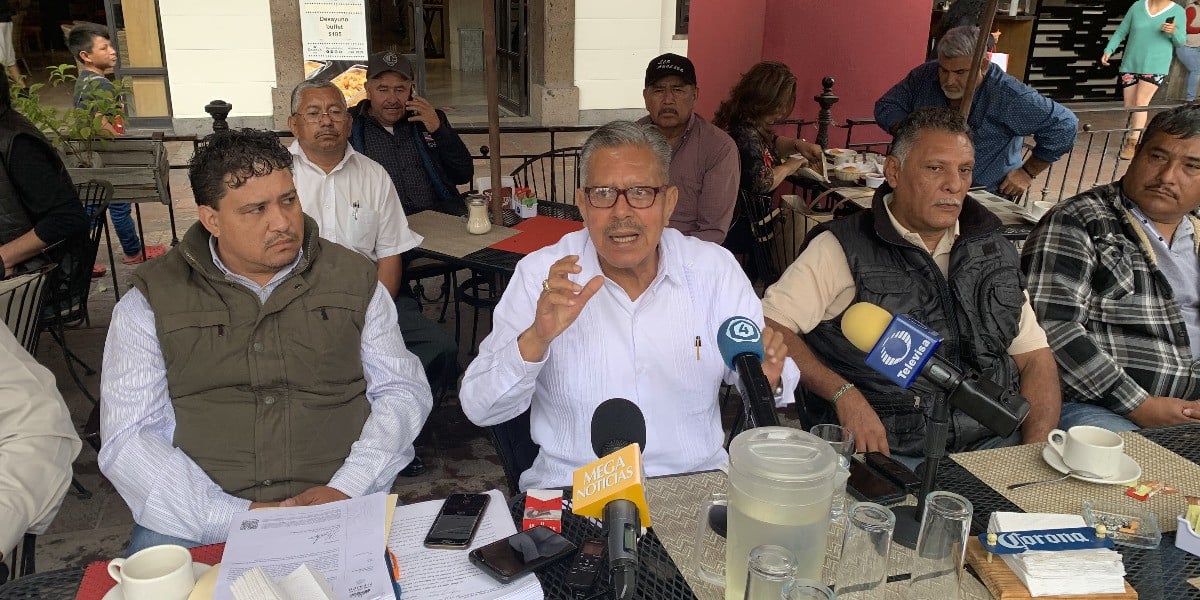 Crean nuevo frente de taxistas, acusan favoritismos y acaparamiento de concesiones