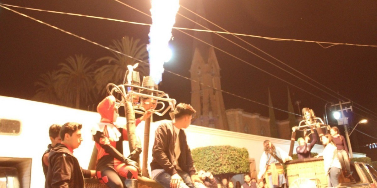 Realizan primera “Noche mágica“ en Jalpa de Cánovas