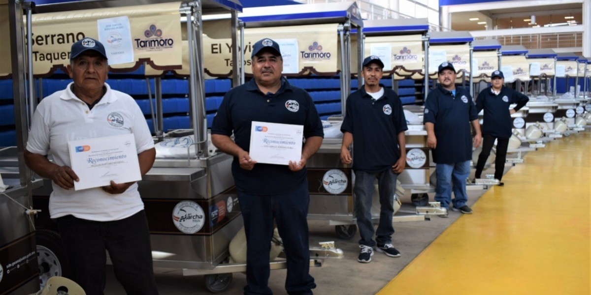 Entrega SDES apoyos a 92 empresas de Tarimoro, Valle de Santiago y Villagrán