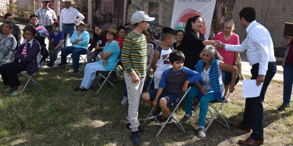 Acercan servicios municipales a comunidades rurales
