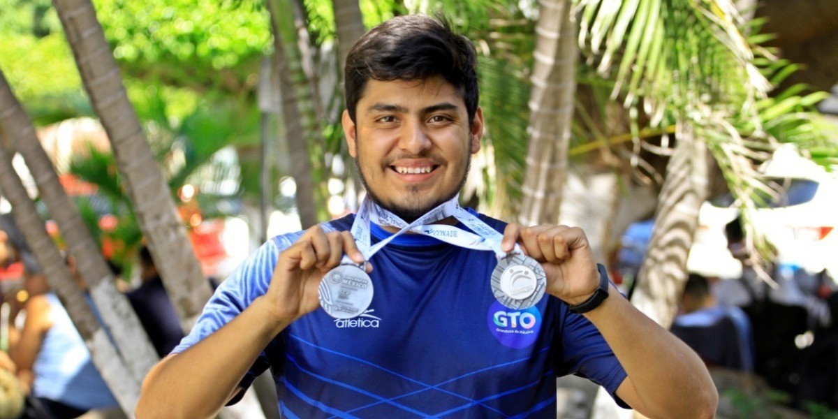 El nadador leonés Yollotl Aranda concluye 2019 con éxito