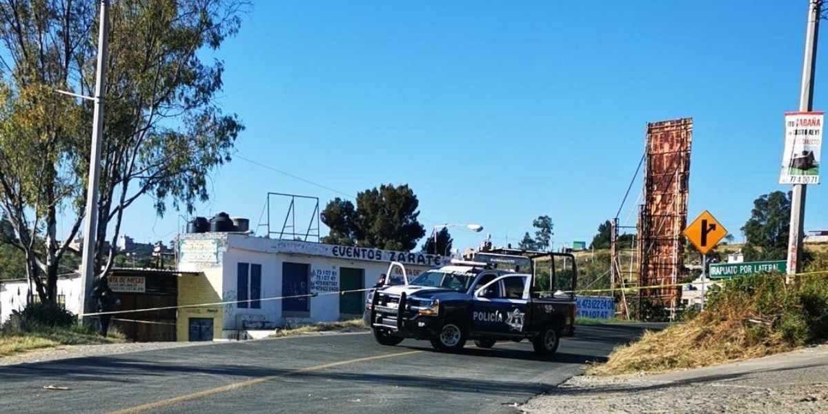 Dejan bolsas con cuerpos en carretera de Guanajuato capital
