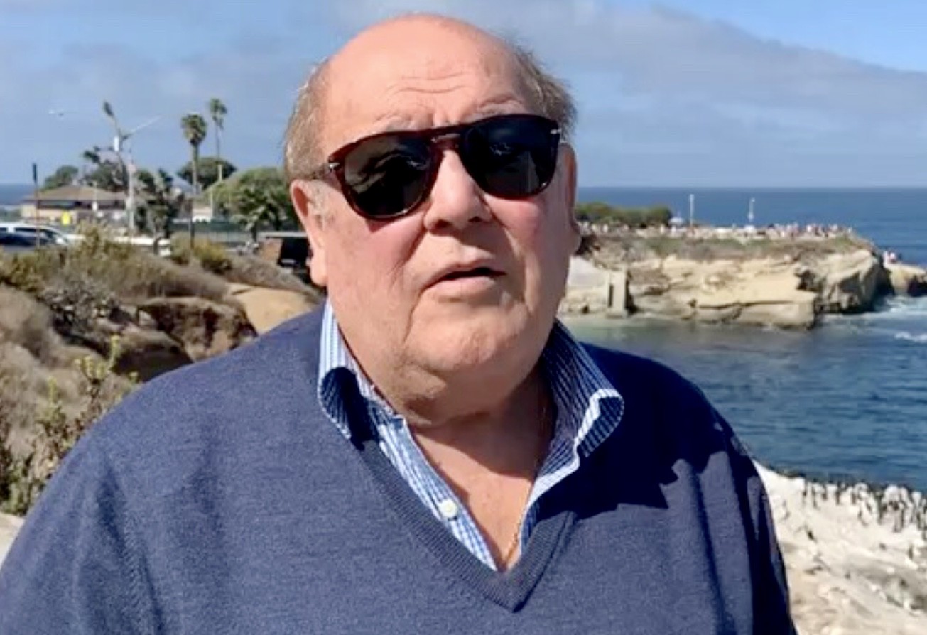 Invita Leo Dan a su velada en León