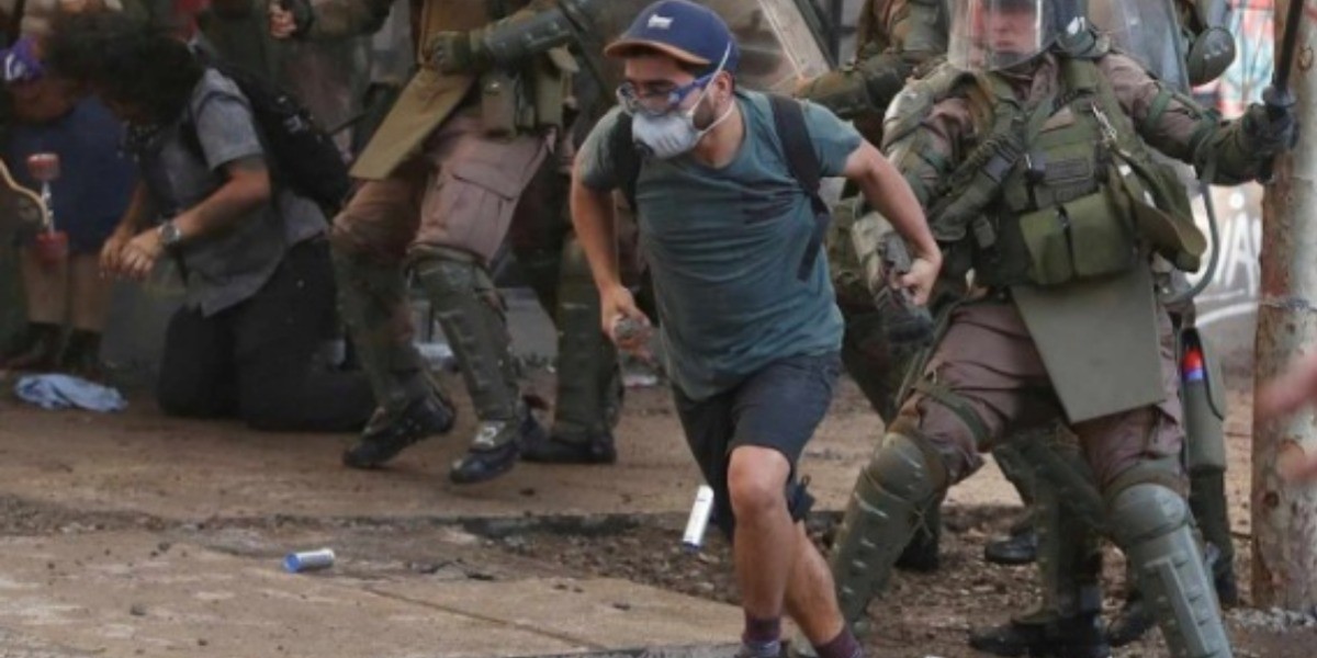 Presidente chileno busca desplegar militares para seguridad