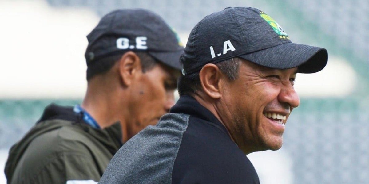 Ambriz ve a su equipo en semifinales