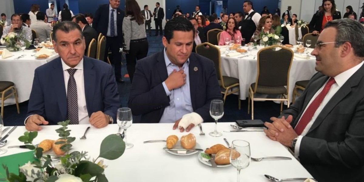 Infiltran factureras al SAT