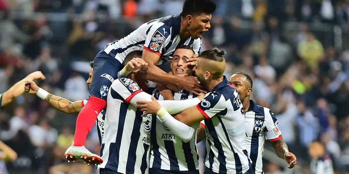 Rayados vencen al América 2-1