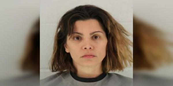 Arrestan a actriz de ‘Capitán América’; la acusan de asesinar a su madre