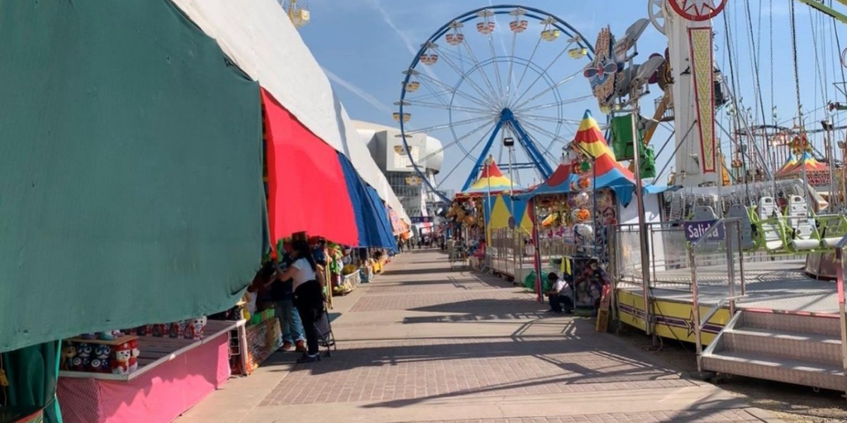 Baja afluencia a la Feria en primeras horas con tarifa de 70 pesos