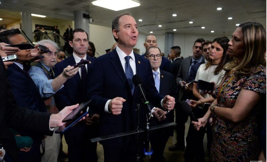 Acusan a Trump de “trama de corrupción“ para presionar a Ucrania