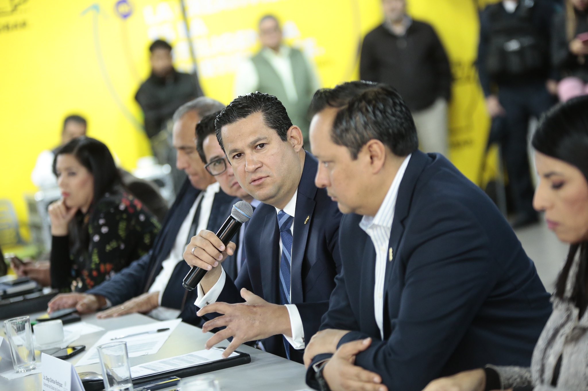 Obras del endeudamiento podrían arrancar en marzo próximo: gobernador