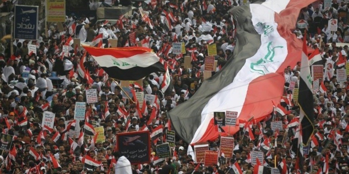 Miles de iraquíes piden expulsión de tropas estadounidenses