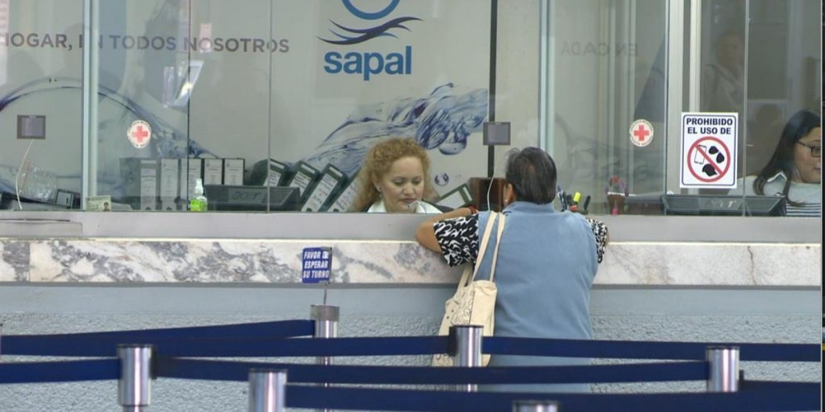 Beneficia Sapal con subsidio a adultos mayores y personas con discapacidad