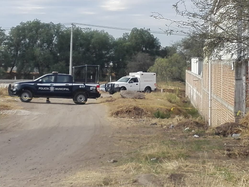 Encuentran a hombre encobijado en Fracciones El Alto