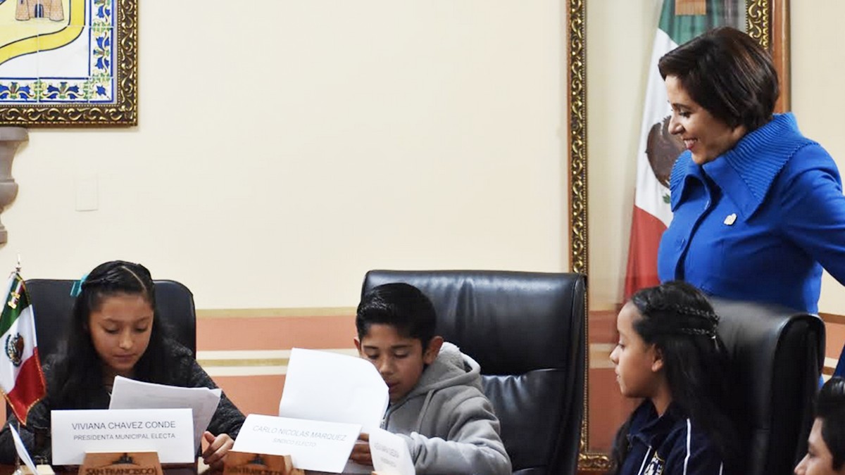 Invitan a alumnos de SFR a ser “Presidente por un día“